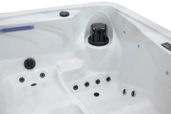 Bliss Luxury V2 hot tub — photo 6