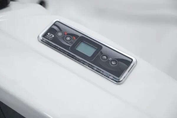 Bliss Luxury V2 hot tub — photo 8