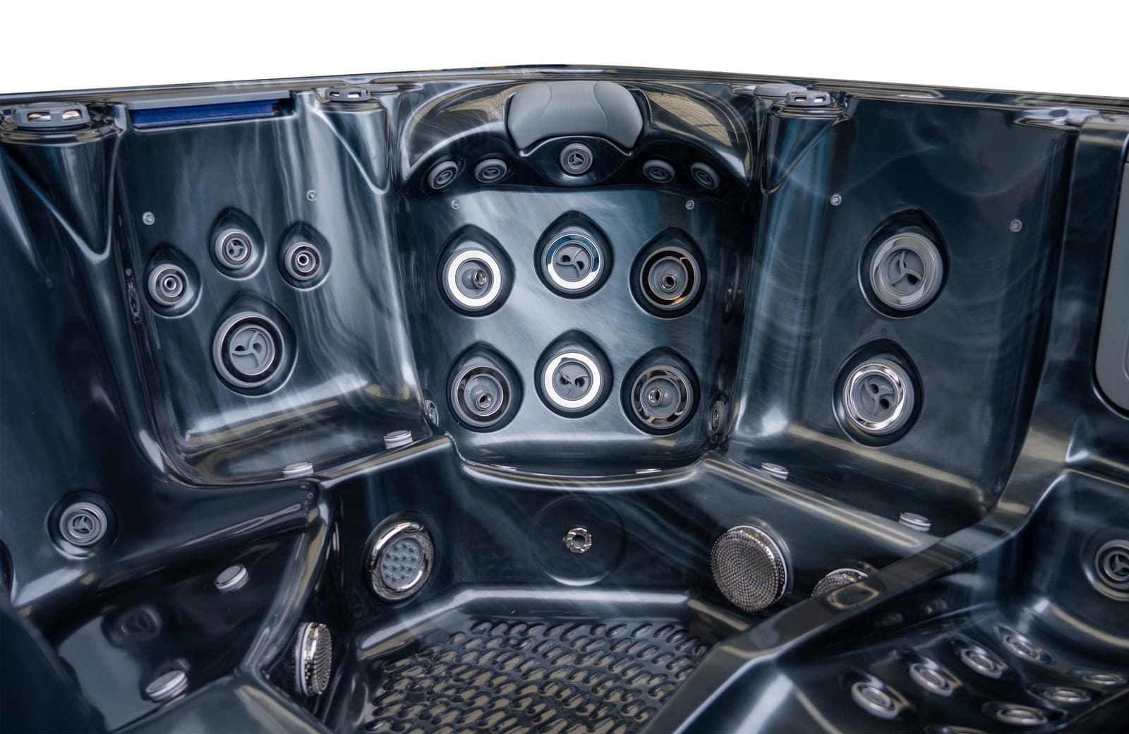 KuusiTwo hot tub — photo 6