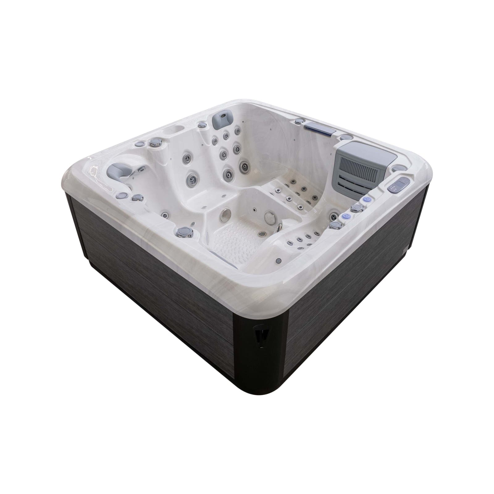 LimaTwo hot tub6