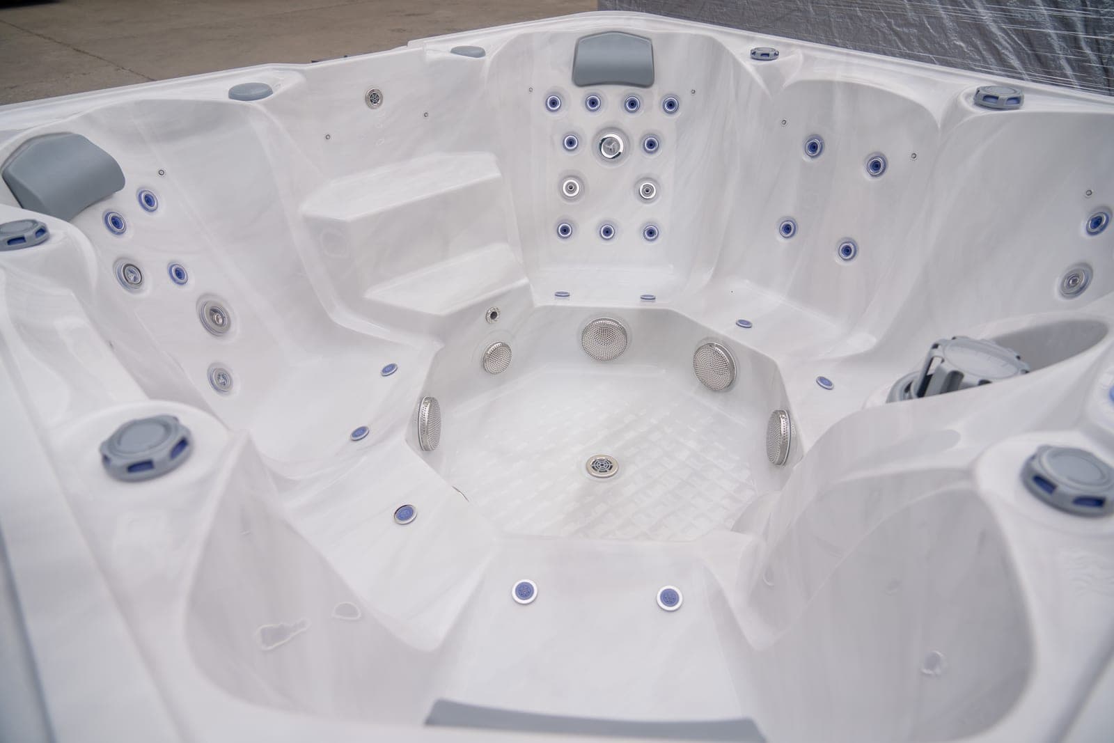 LixThree hot tub — photo 16