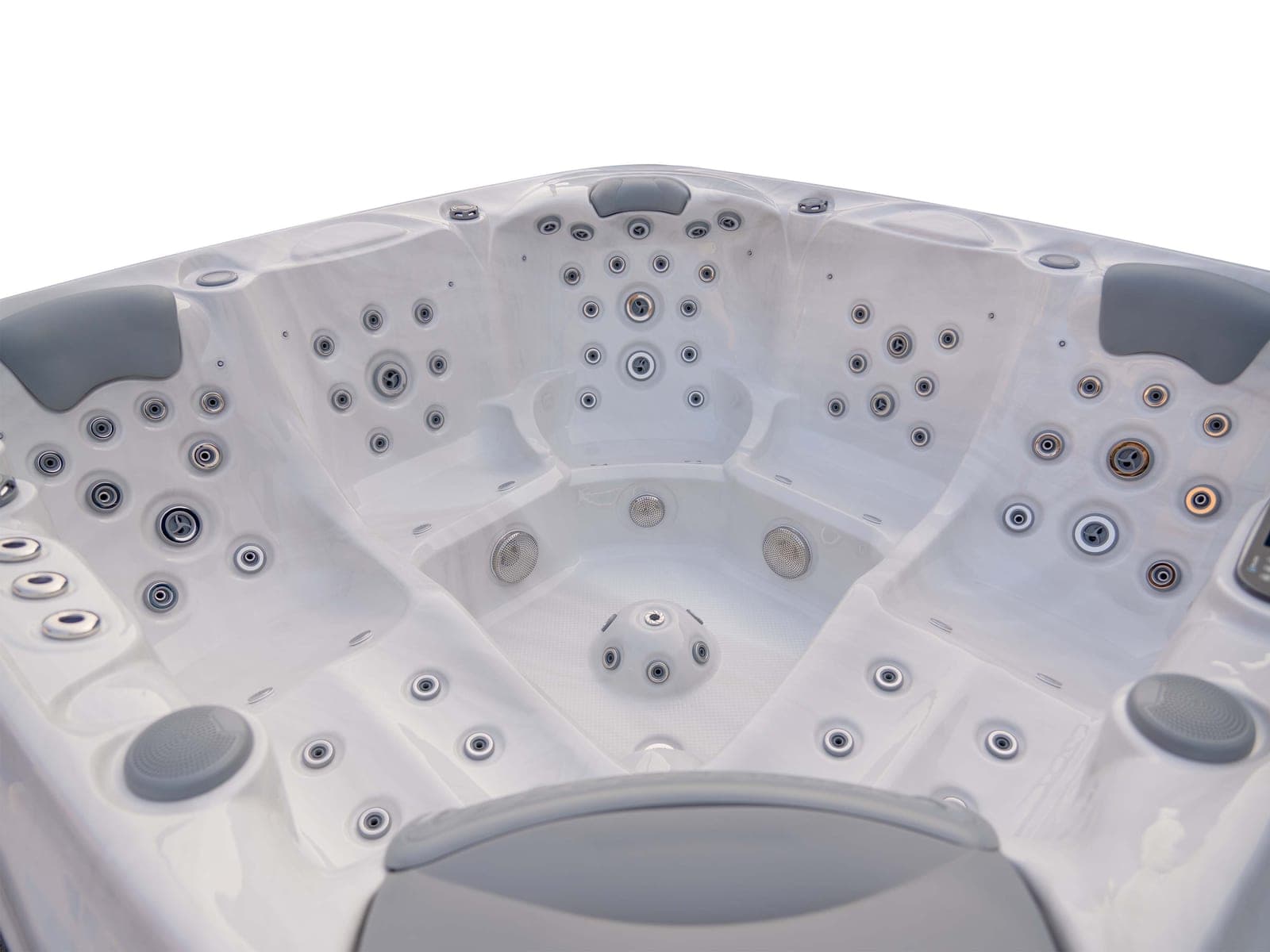 ViisiThree hot tub — photo 20
